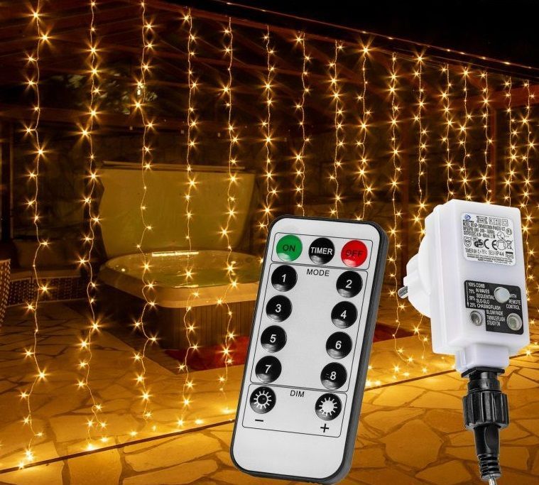 VOLTRONIC® 59569 Vánoční osvětlení - světelný závěs - 3x3 m teple bílá 300 LED VOLTRONIC®